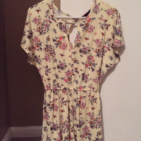 Floral romper - Picture 2 of 3